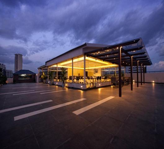 Hotel The The Grand Magrath Bangalore Exterior photo