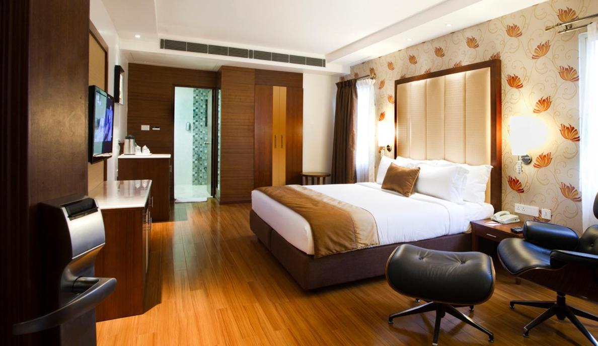 Hotel The The Grand Magrath Bangalore Exterior photo