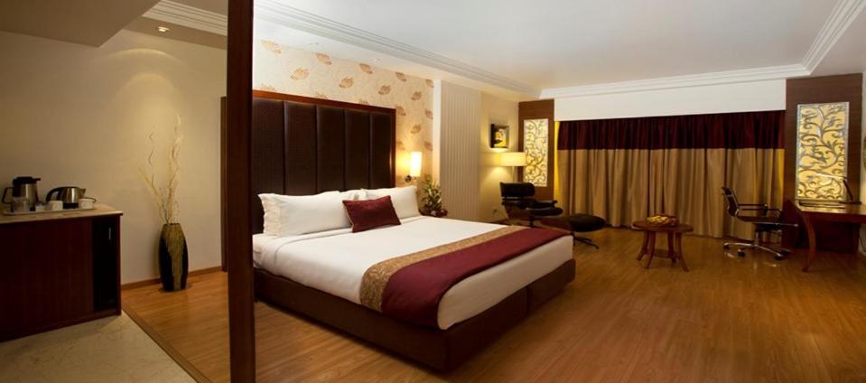 Hotel The The Grand Magrath Bangalore Exterior photo